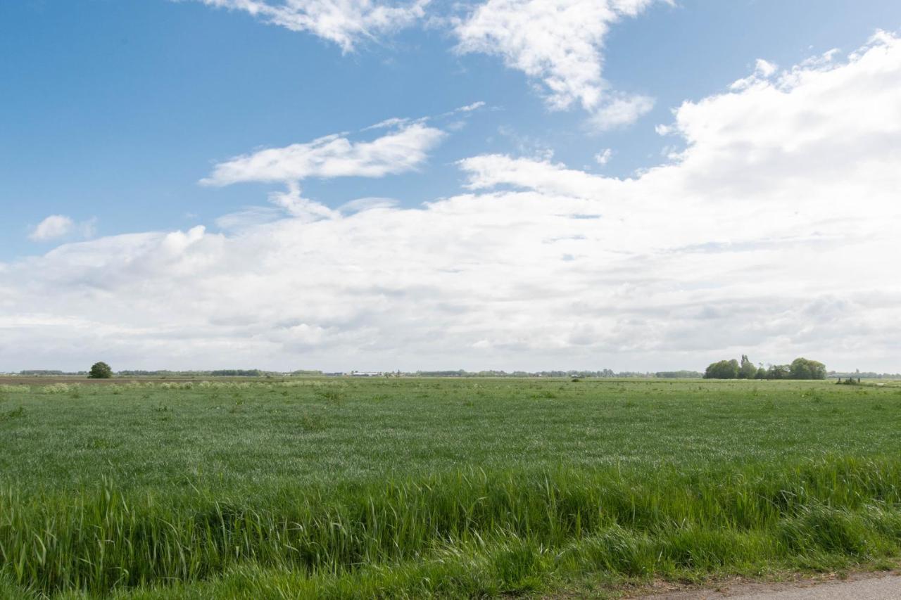 Prachtig Gelegen Vrijstaand Landhuis Hansweert Bagian luar foto
