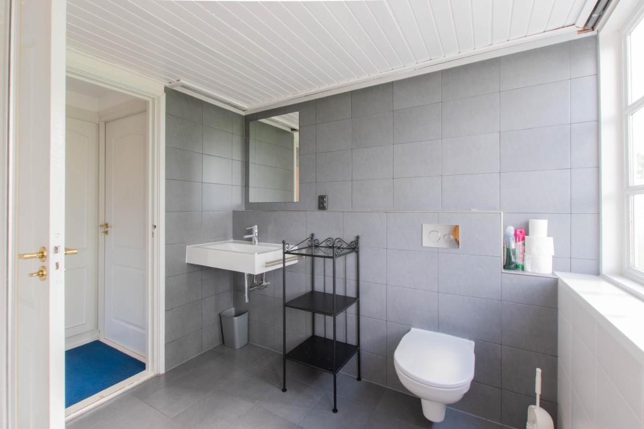 Prachtig Gelegen Vrijstaand Landhuis Hansweert Bagian luar foto